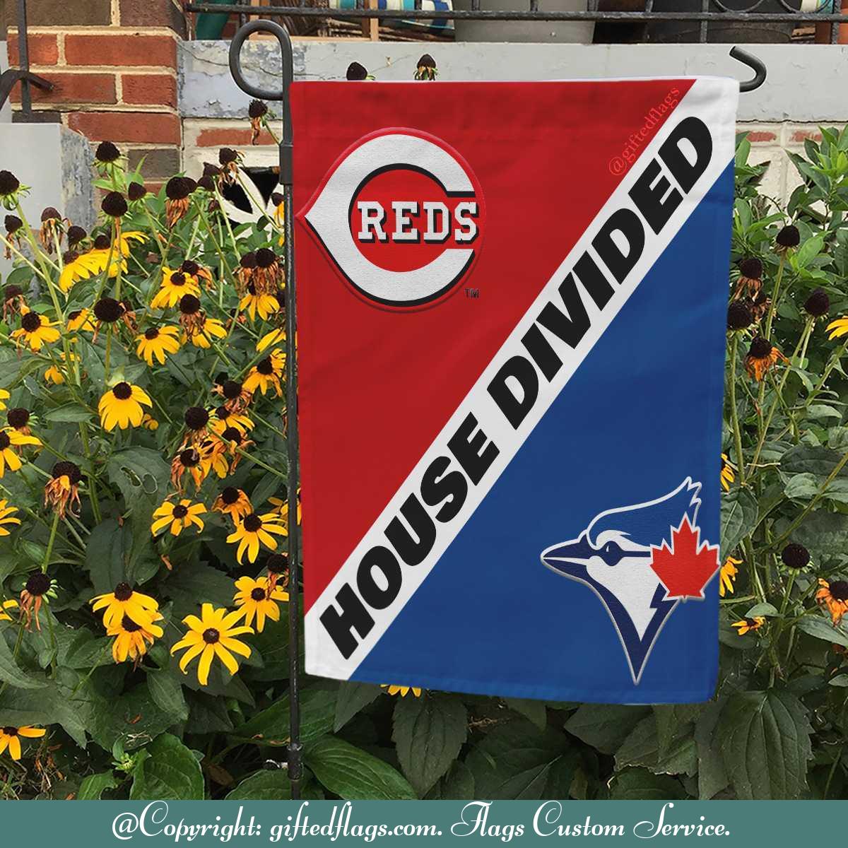 Cincinnati Reds vs. Toronto Blue Jays House Divided Flag, Reds House Divided Flag