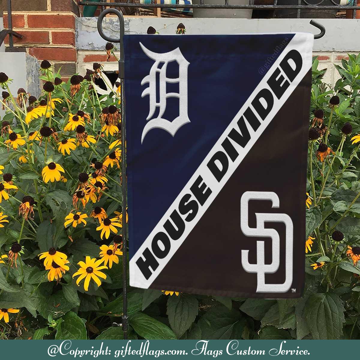 Detroit Tigers vs. San Diego Padres House Divided Flag, Tigers House Divided Flag