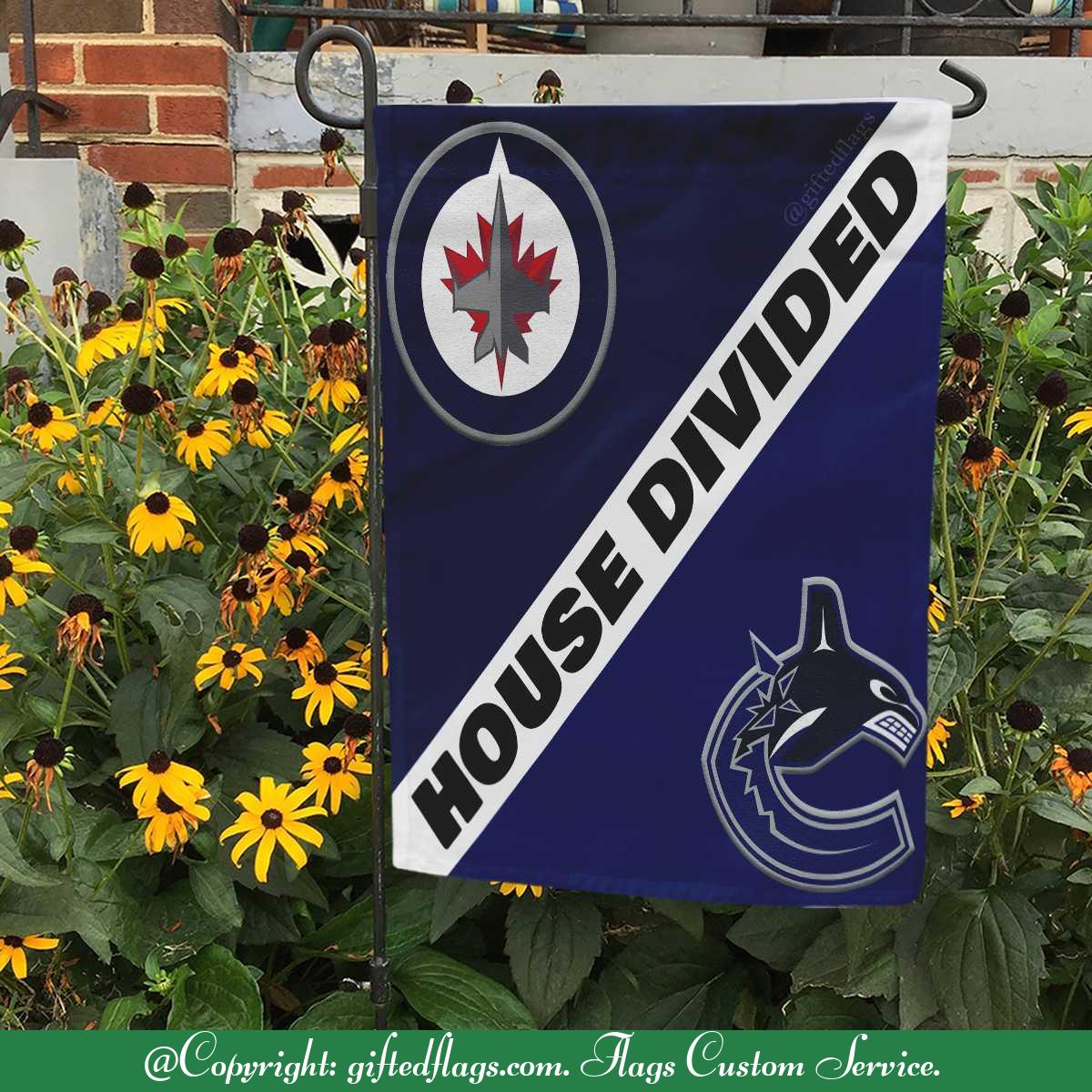 Winnipeg Jets vs. Vancouver Canucks House Divided Flag, Jets House Divided Flag